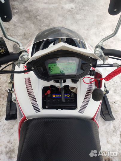 Снегоход шармакс