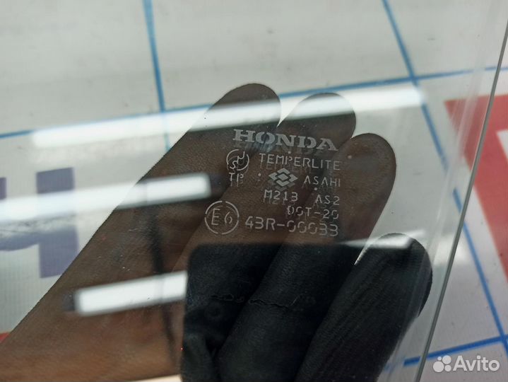 Стекло двери переднее левое Honda Civic 4D 8 73350