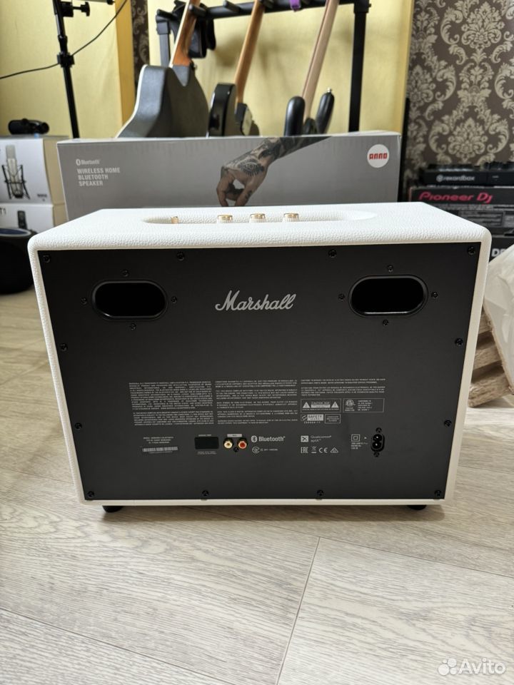 Колонка Marshall Woburn II