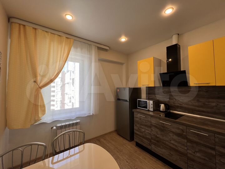 2-к. квартира, 70 м², 8/9 эт.