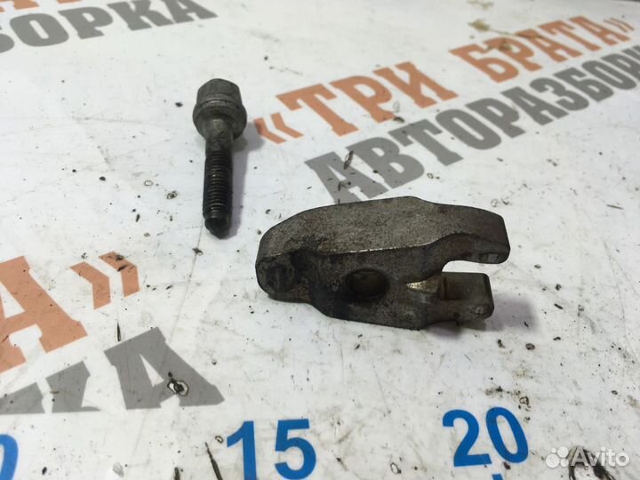 Пежо Биппер кронштейн форсунки