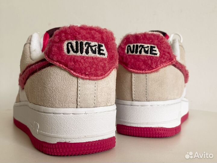 Nike Wmn's Air Force 1 '07 LX