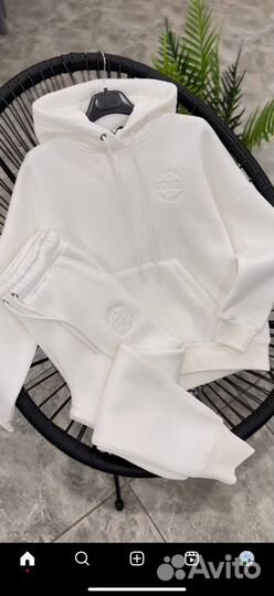 Спортивный костюм женский