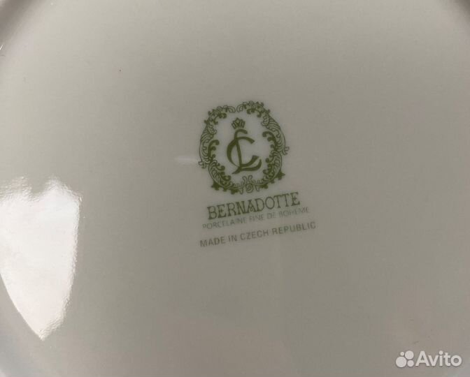 Набор тарелок 