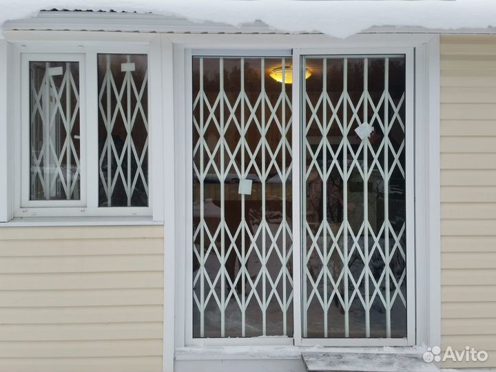 Металлические / Раздвижные решетки