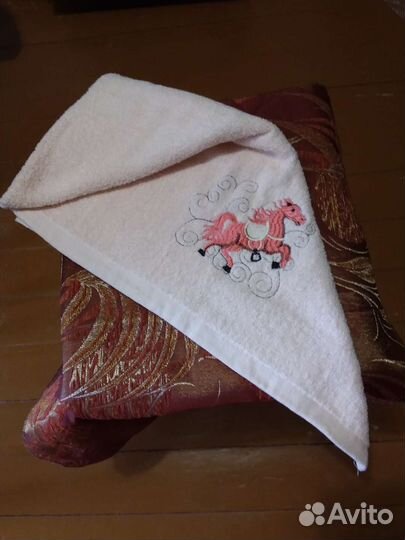 Махровые полотенца новые