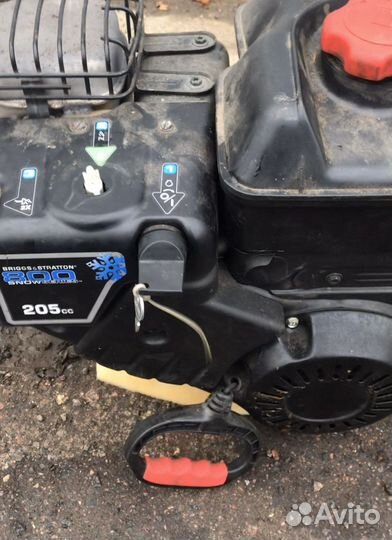 Двигатель Briggs&Stratton 800 Snow Series