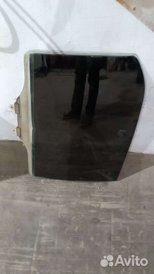 Стекло задней двери от митцубиси лансер 9