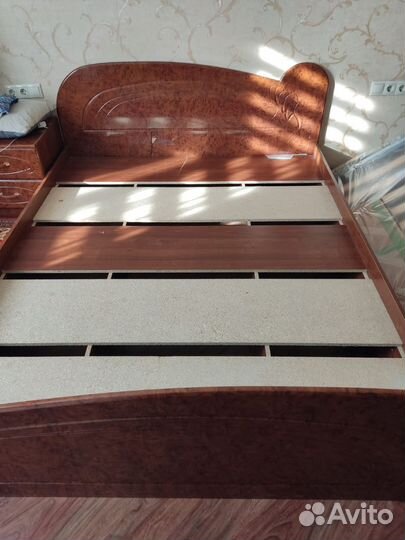 Продается кровать 160/200