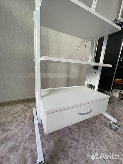 Косметическая тележка