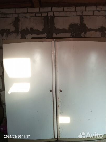 Холодильный шкаф двухдверный бу