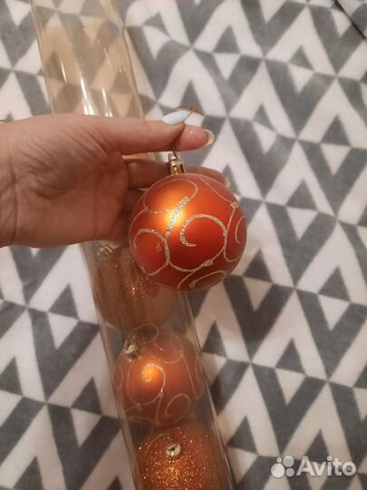 Елочные шары