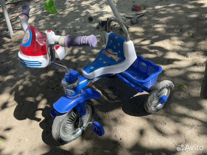 Трехколесный велосипед