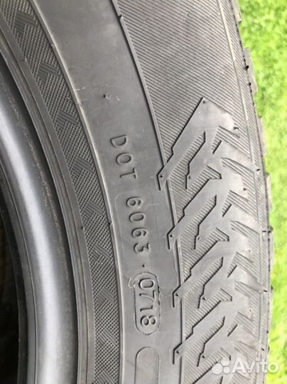 Nokian Tyres Hakkapeliitta 8 SUV 225/65 R17