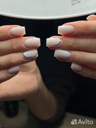 Наращивание ресниц, маникюр