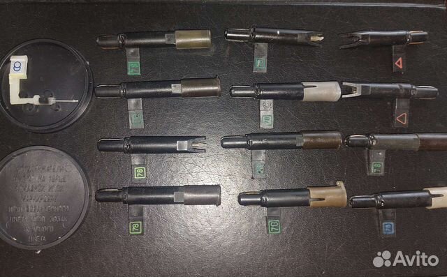 Игла с иглодержателем