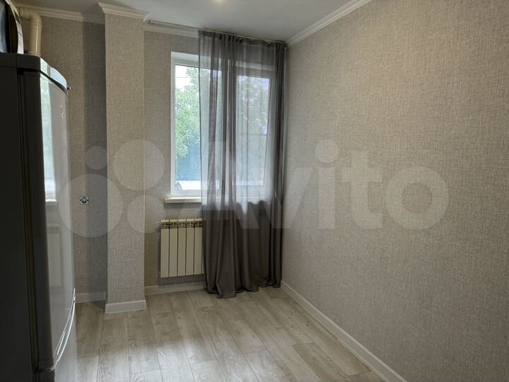 2-к. квартира, 44 м², 1/3 эт.