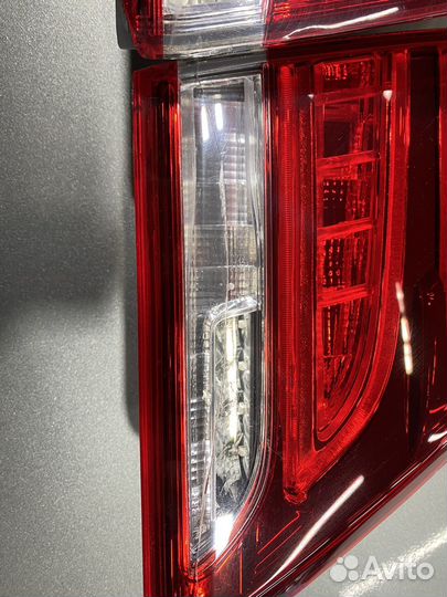 Задний фанарь на Мерседес