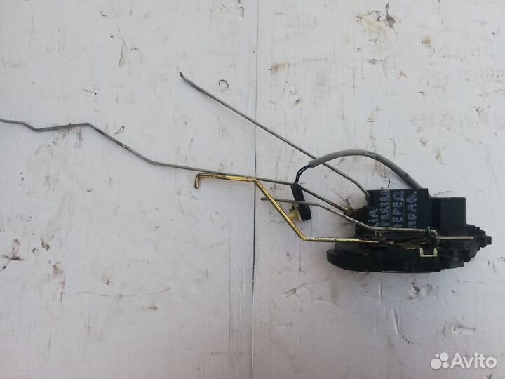 Замок передней правой двери Kia Spectra