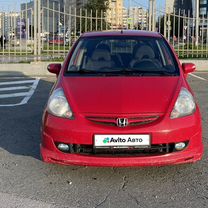 Honda Jazz 1.3 MT, 2007, 265 000 км, с пробегом, цена 600 000 руб.