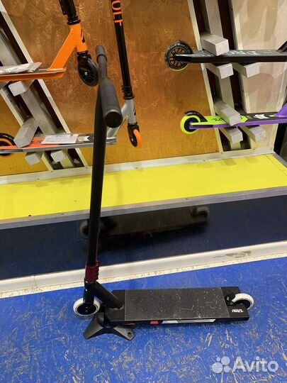 Трюковой самокат новый