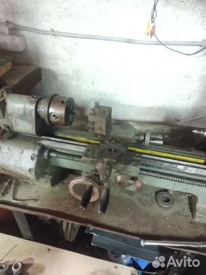 Продам настольный токарный станок по металлу