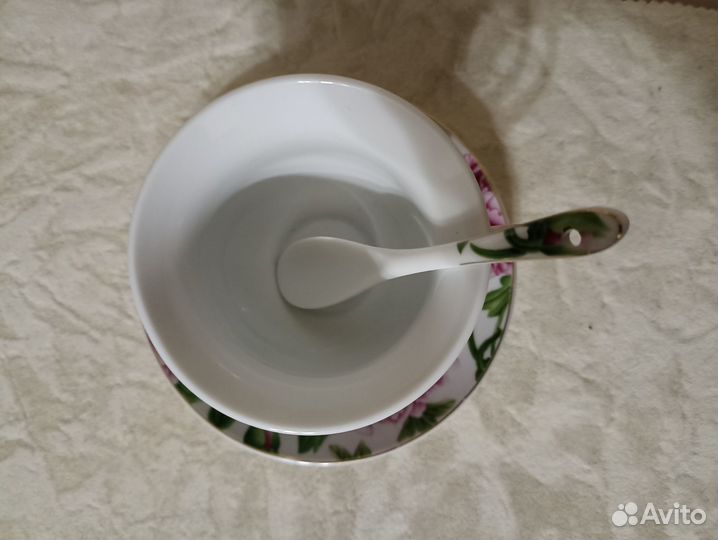 Чашка с блюдцем