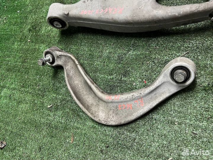 Комплект задних рычагов подвески на Audi A6 (C7)