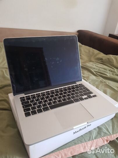 MacBook 13