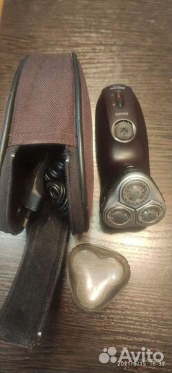 Бритва электрическая philips