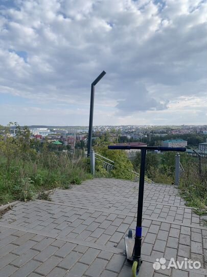 Трюковой самокат парк