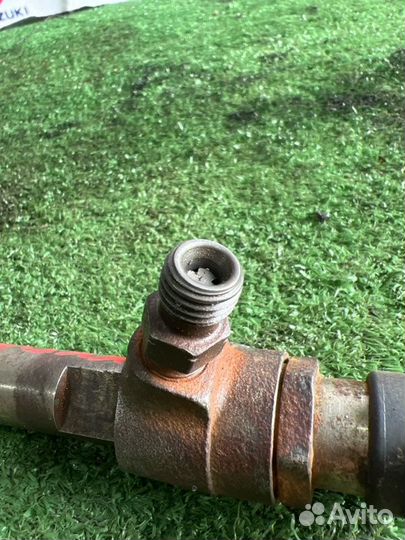 Форсунка топливная Ford Tranzit connect 1.8 kkda