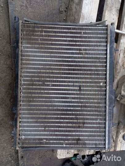 Радиатор охлаждения Citroen Berlingo M59