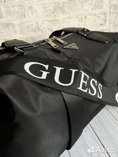 Сумка Guess спортивная новая