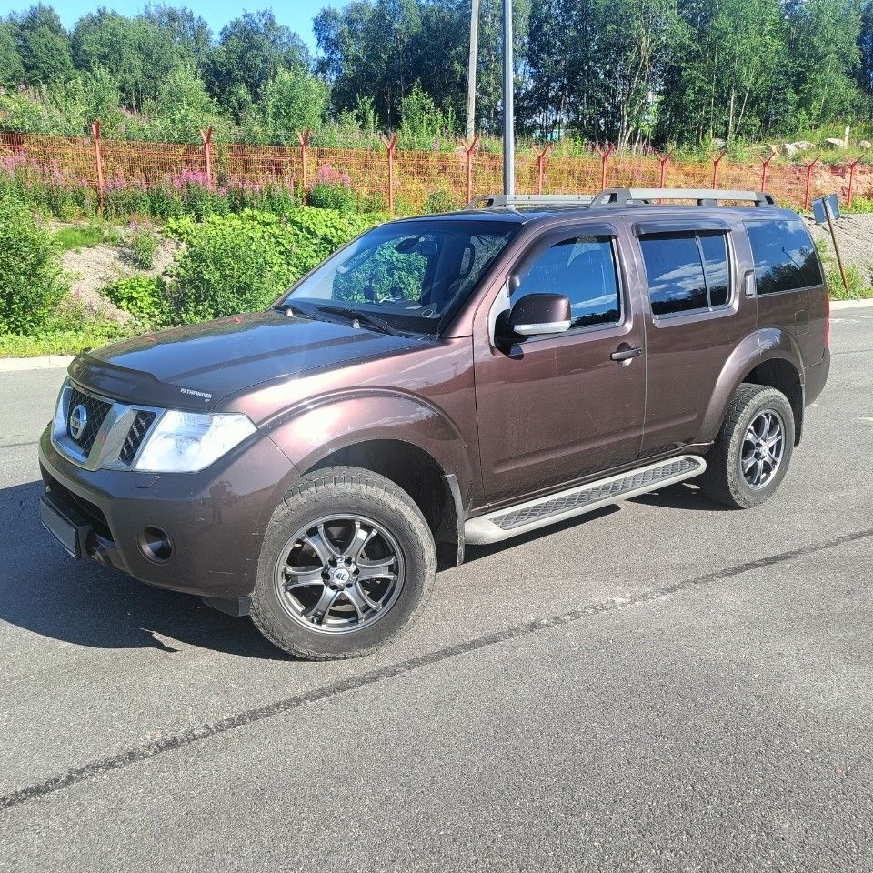 Nissan Pathfinder: фото владельца