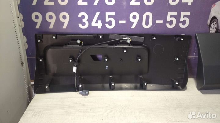 Накладка на заднюю левую дверь Форд Транзит 2014+