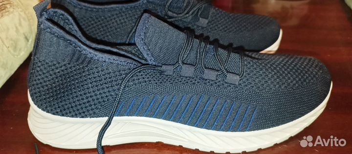 Кроссовки мужские 44р