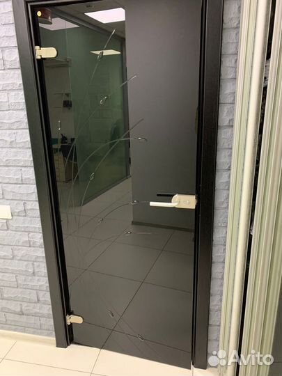 Дверь стеклянная межкомнатная 800 с коробкой бу