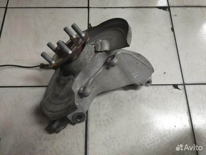 Кулак подвески задний левый Range Rover Evoque L5