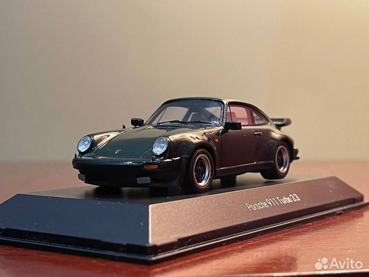 Porsche 911 turbo 3.3 1:43 (Spark)