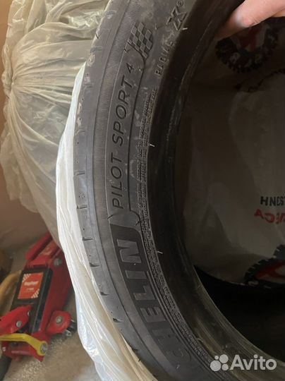 Michelin Pilot Sport 4 255/40 R18 99Y