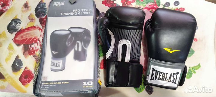 Боксерские перчатки everlast