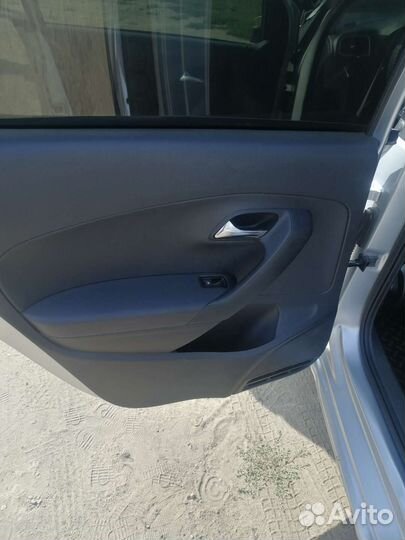 Дверные карты volkswagen polo 5