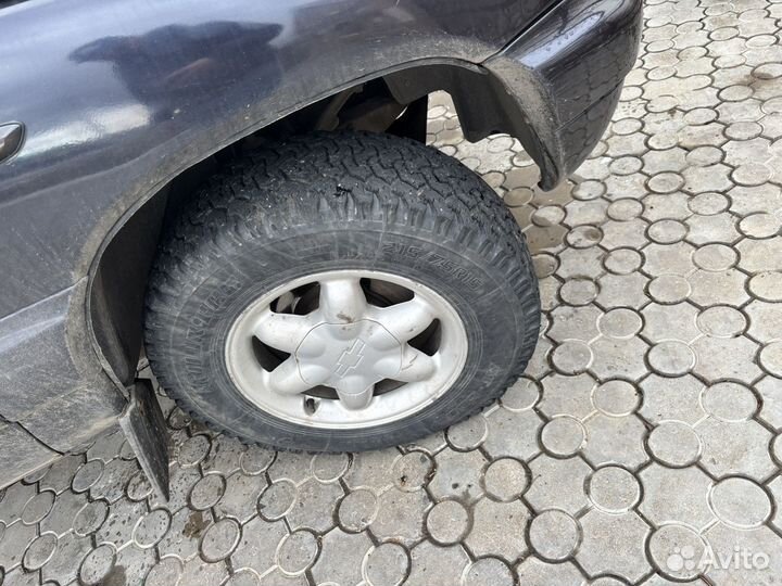 Nortec AT 560 215/75 R15