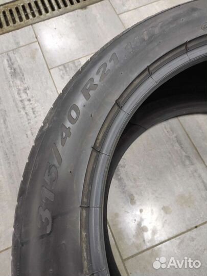 Pirelli P Zero 315/40 R21