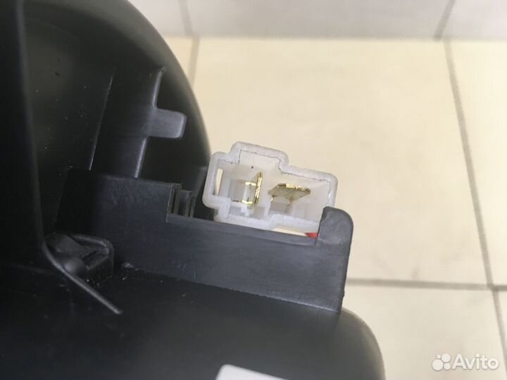 Моторчик отопителя Carina E 1992-1997