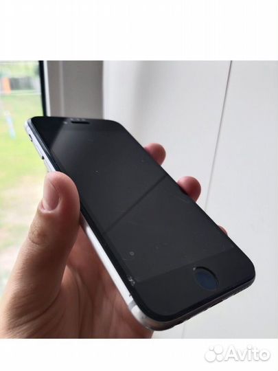 Телефон iPhone 6s