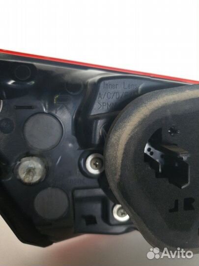 Фонарь задний правый Toyota Camry V70