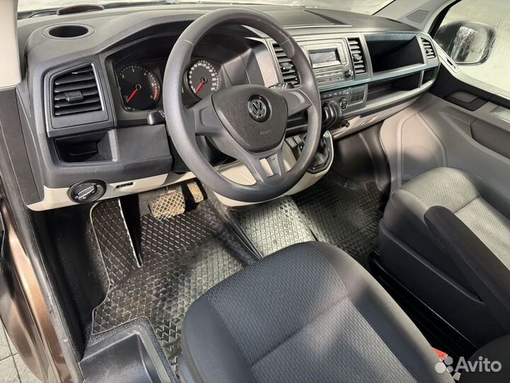 Volkswagen Caravelle 2.0 AMT, 2018, 125 000 км