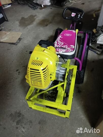 Детский снегокат с мотором